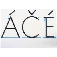 Hmatová písmena Comenia Script na destičce - velká písmena s diakritikou (D4)