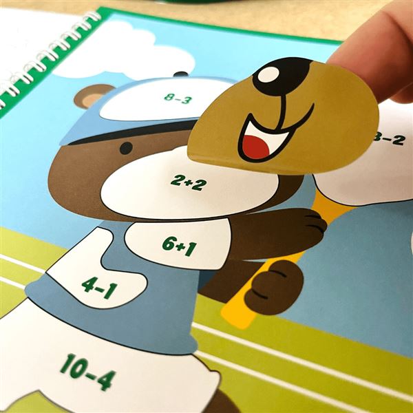 Objevuji počítání s nálepkami